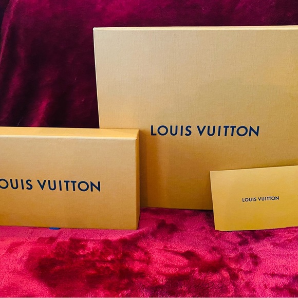 Louis Vuitton OnTheGo PM and matching Clemence Wallet - Picture 7 of 7